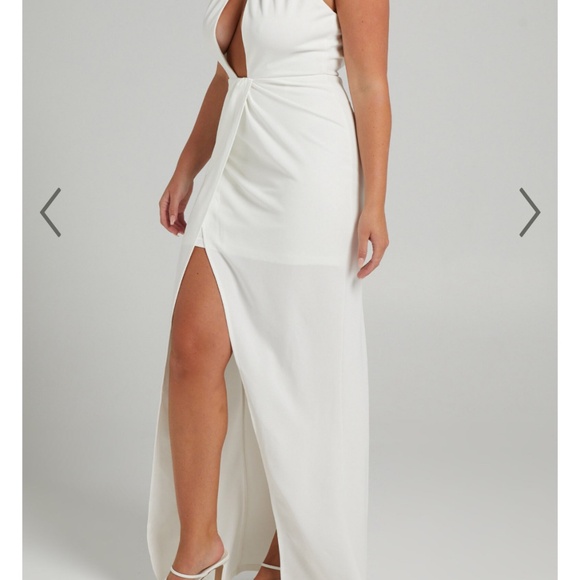 NWT Showpo Banneth Open Front White Formal Maxi Dress - Picture 3 of 8